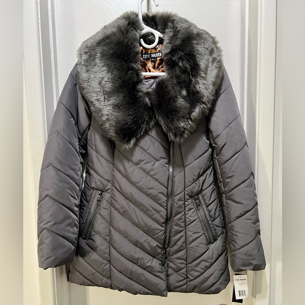Steve Madden Coat with Faux Fur Collar (Small)